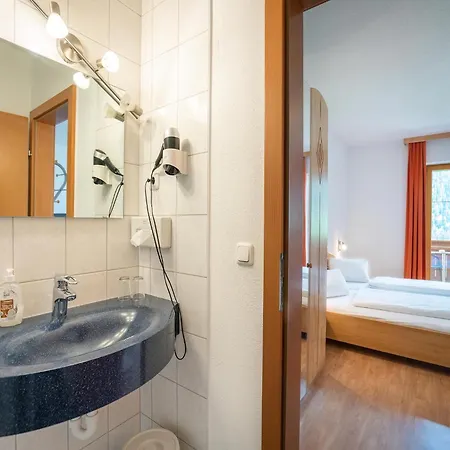 In Neustift Near Lift Апартаменти Нойштіфт-ім-Штубайталь